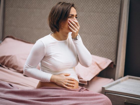 why women vomit during pregnancy - women health hub